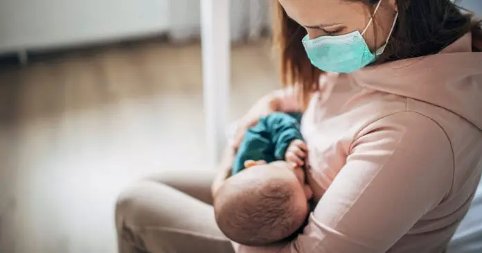 10 Choses que les mamans qui allaitent vivent au quotidien-min