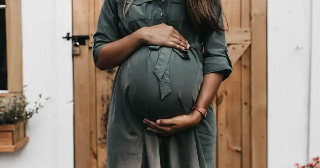 5-choses-que-les-femmes-enceintes-ont-hate-de-faire-une-fois-quelles-accouchent-min