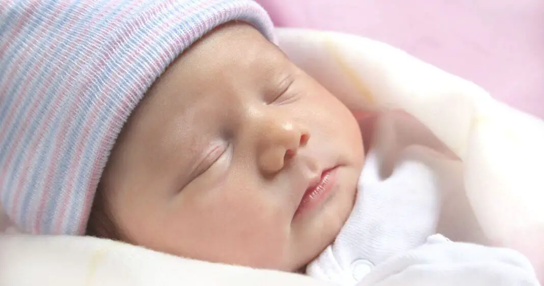 De combien de sommeil un enfant a-t-il besoin selon son âge-min (1) De combien de sommeil un enfant a-t-il besoin selon son âge-min (1)