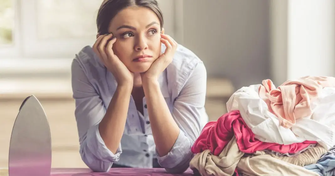 Les 5 phrases que les pères devraient arrêter de dire aux mères au foyer-min Les 5 phrases que les pères devraient arrêter de dire aux mères au foyer-min