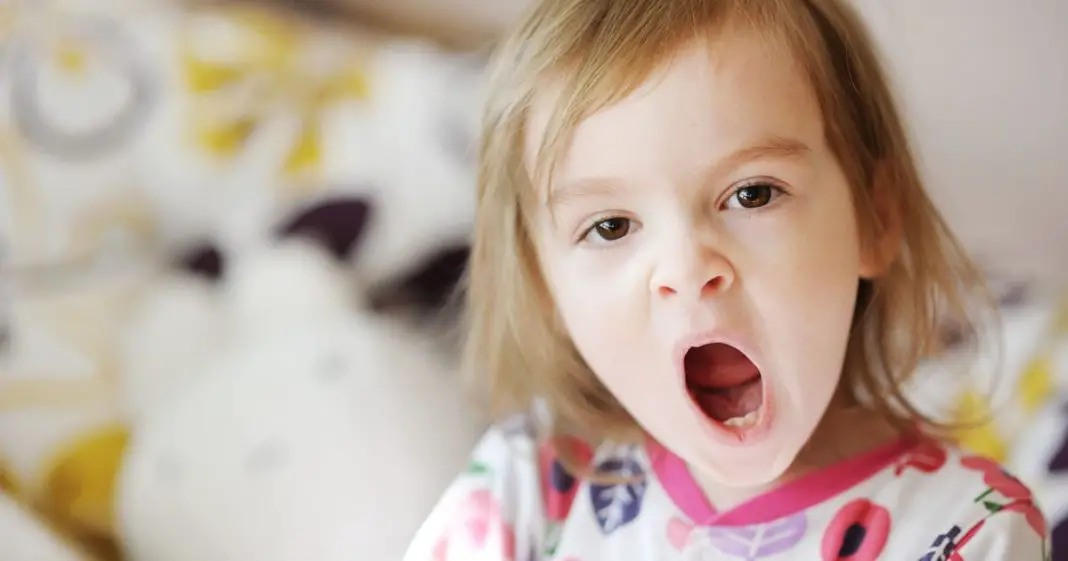 Pourquoi les enfants devraient-ils se coucher tôt-min Pourquoi les enfants devraient-ils se coucher tôt-min