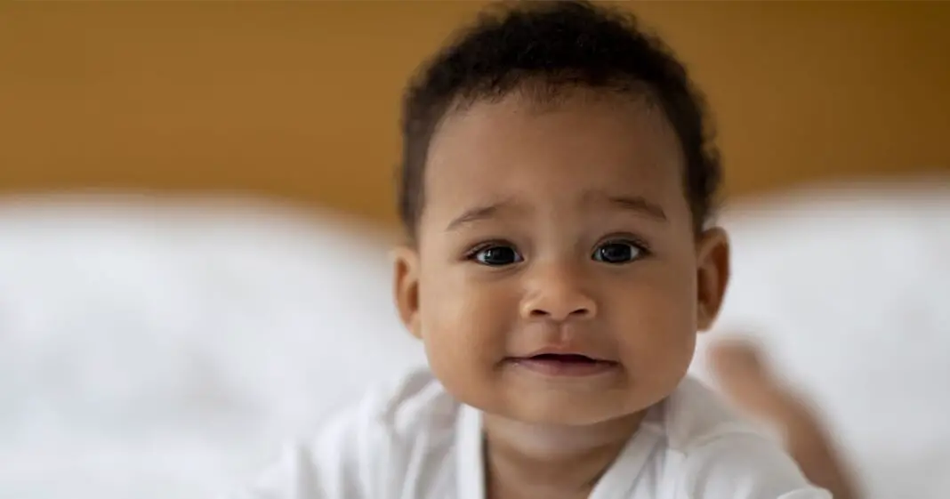 Prénoms africains Trouvez l'inspiration pour votre bébé avec ces noms uniques et leurs significations-min Prénoms africains Trouvez l'inspiration pour votre bébé avec ces noms uniques et leurs significations-min