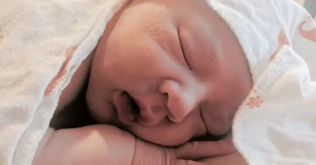 Les 15 plus rares prénoms de bébés pour fille-min Les 15 plus rares prénoms de bébés pour fille-min