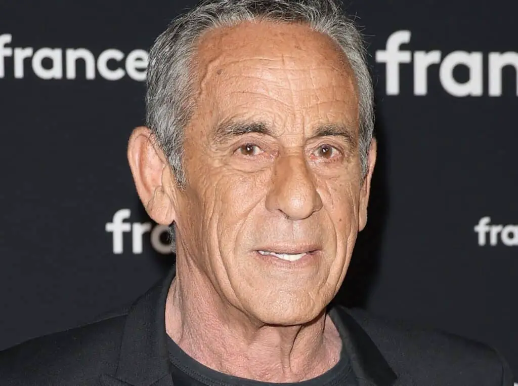 Thierry-Ardisson-est-mort-a-76-ans-des-suites-dun-cancer-1024x762-min