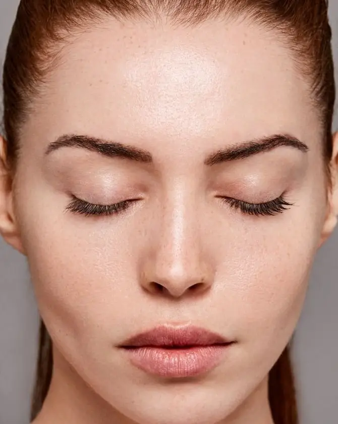 lisser-rides-visage-femme-min