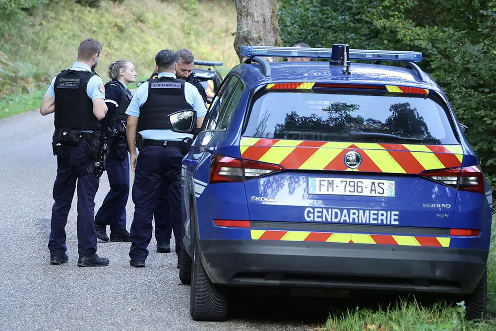 gendarmerie1-min