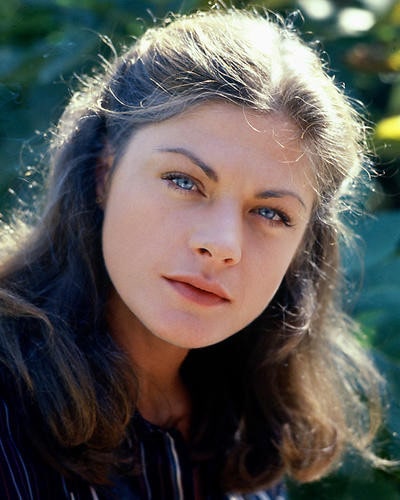 Meg Foster-min