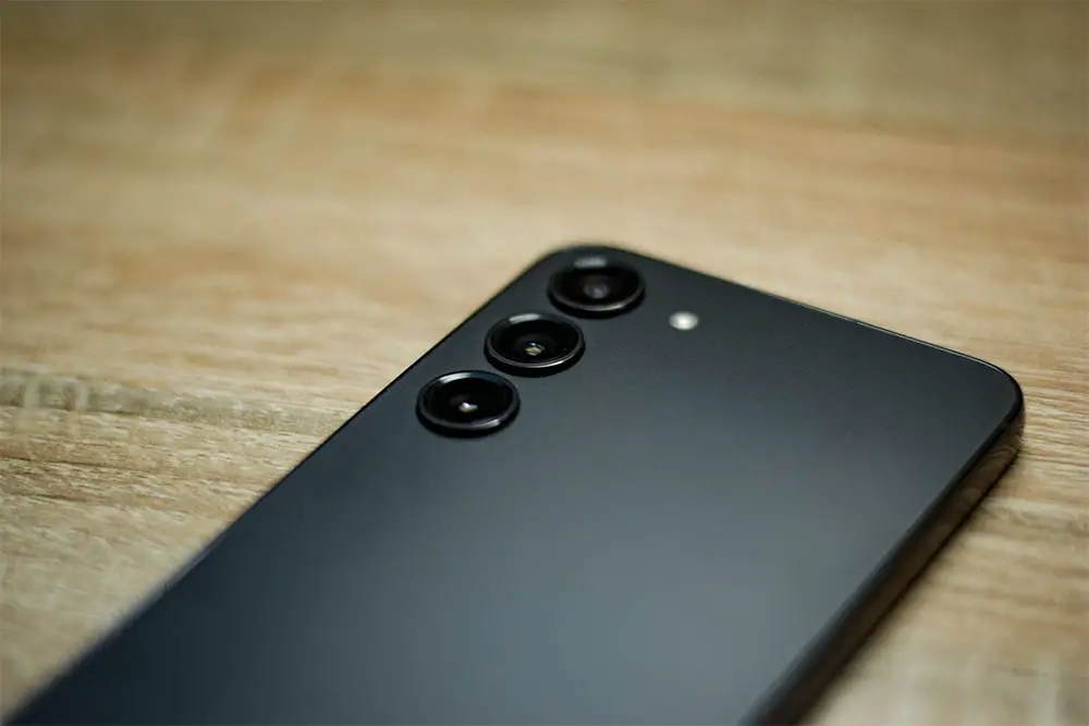 telephone sur le face-min