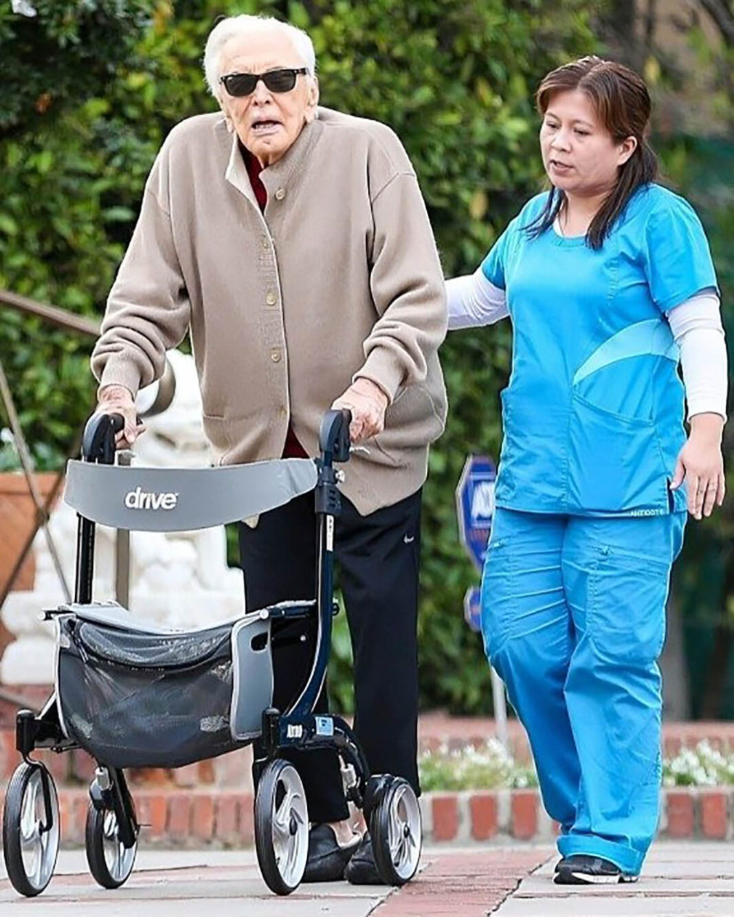 legende hollywood-min