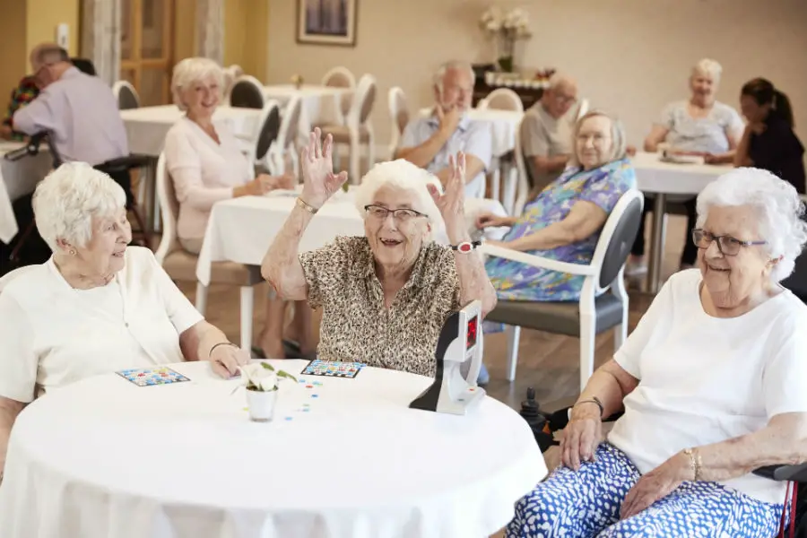 maison de retraite-min