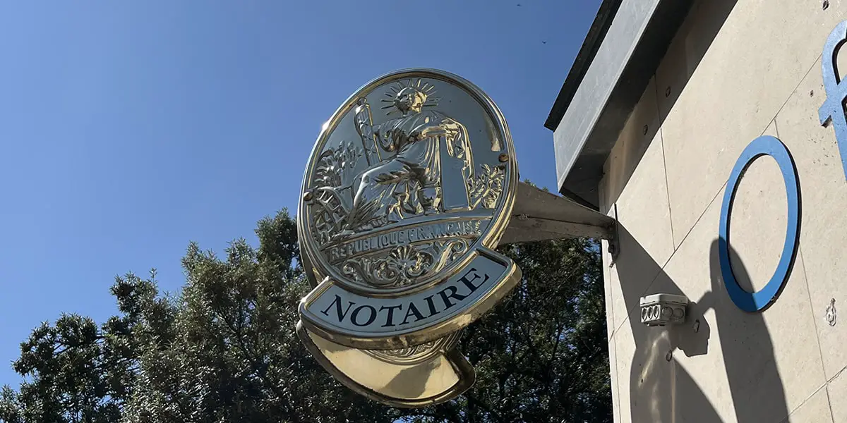 notaire-min