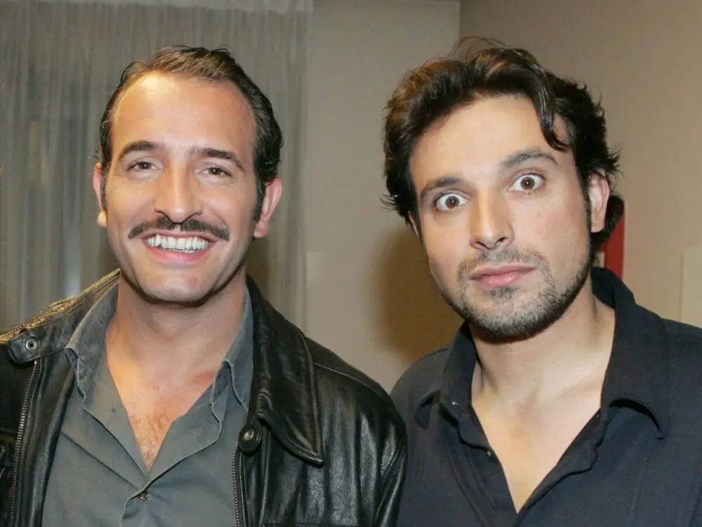 Une amitié de longue date entre Jean Dujardin et Bruno Salomone-min