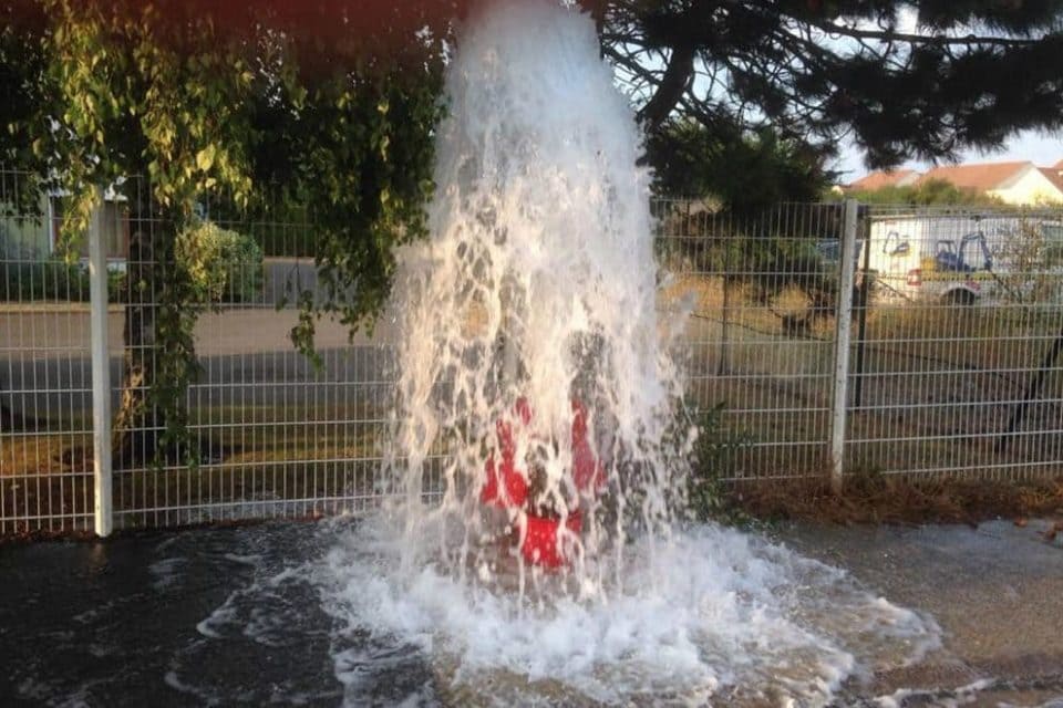 bouche d'incendie-min