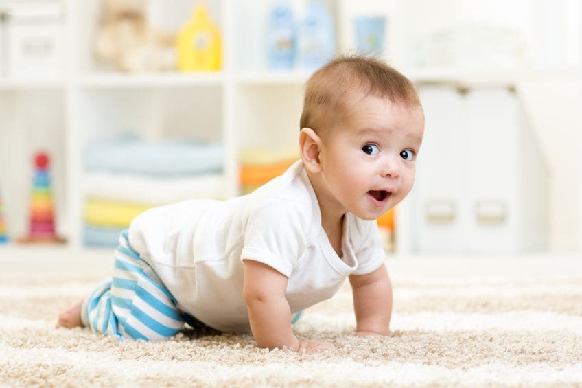 bébé optimiste-min